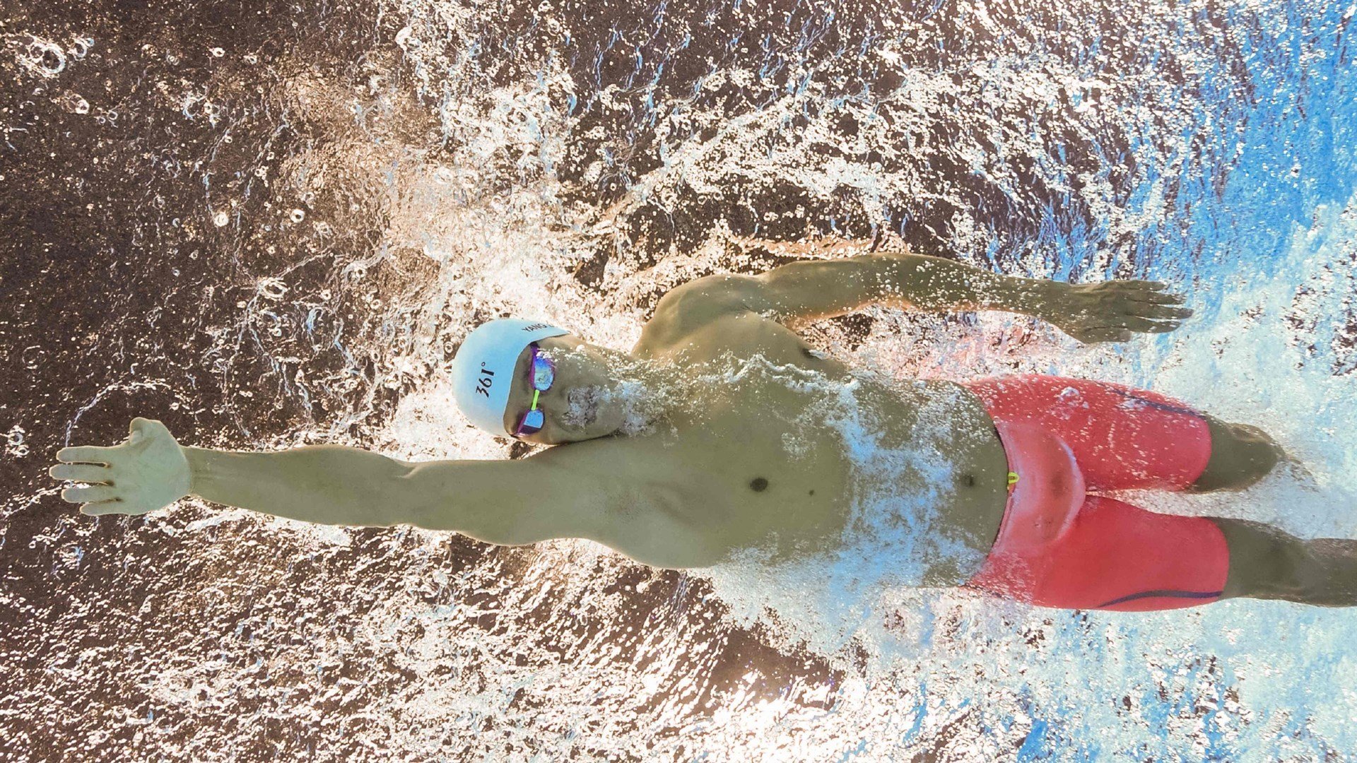 这一刻太震撼人心，这一刻激动人心